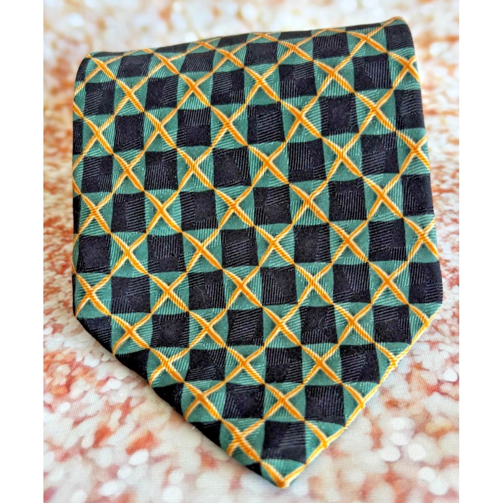 Mills Touche Mens All Silk‎ Hand Crafted in America Tie Geometric Pattern - Picture 2 of 6